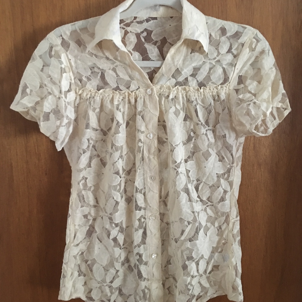 Avon Cream Lace Blouse Small